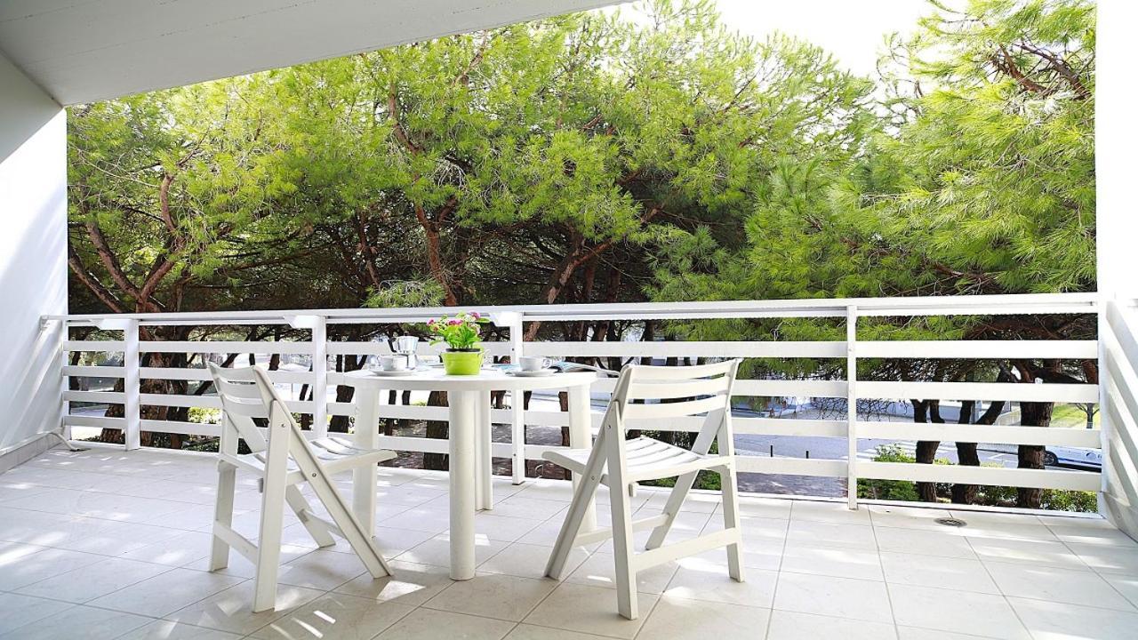 Residenza Olimpo Apartment Lignano Sabbiadoro Luaran gambar